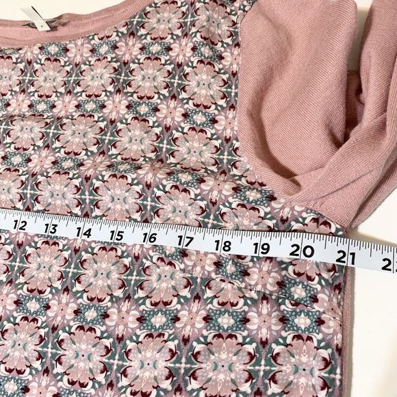 Talbots Blouse Top Womans Large Pink Green Floral Long Sleeve Round Neck Blouse - Picture 8 of 9